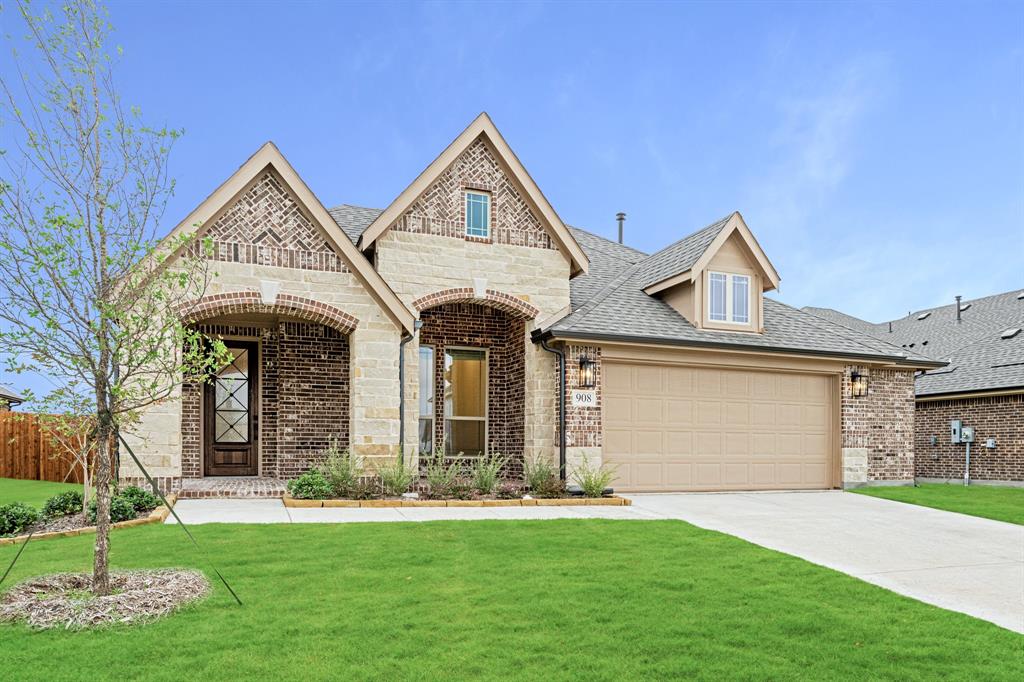 908 Split Oak Lane