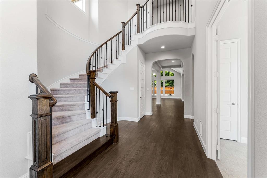 2605 Greenlawn Drive
