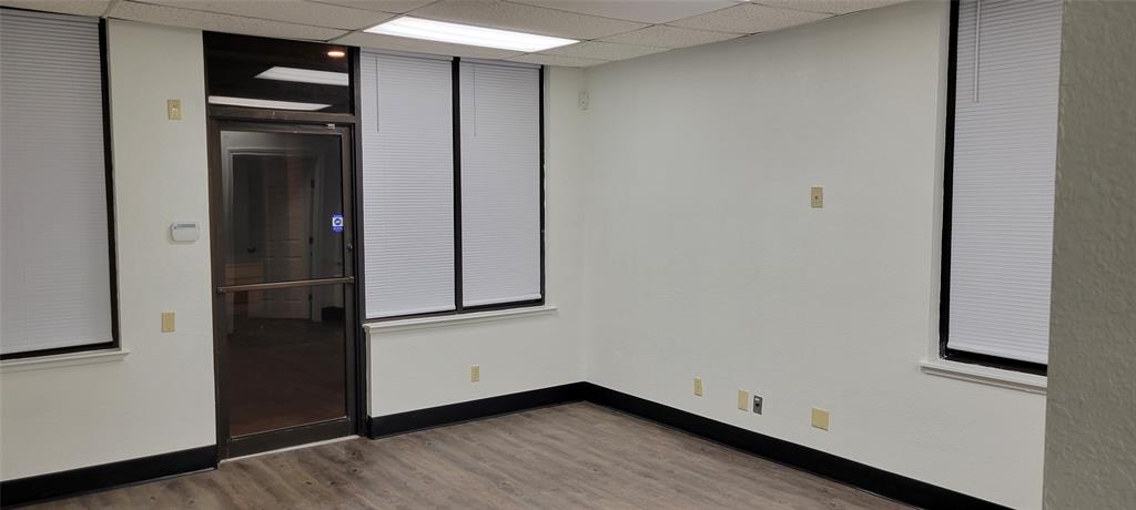 Central Irving Place - Commercial Lease