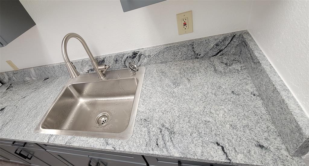 Central Irving Place - Commercial Lease