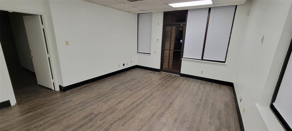 Central Irving Place - Commercial Lease