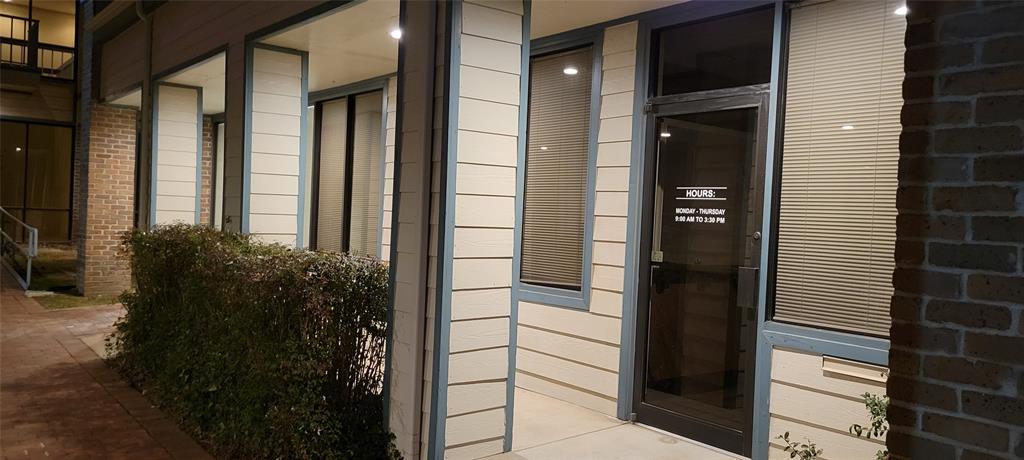 Central Irving Place - Commercial Lease