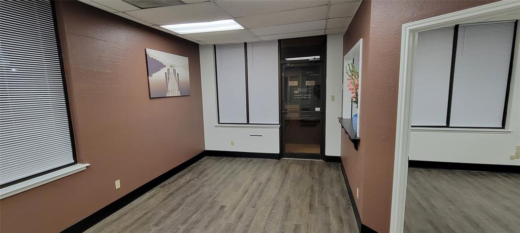 Central Irving Place - Commercial Lease