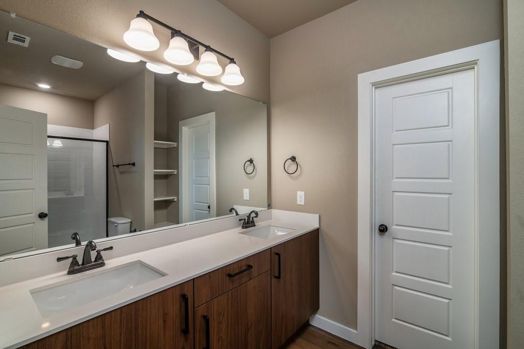 Heritage Hills Estates Phase One - Residential Lease