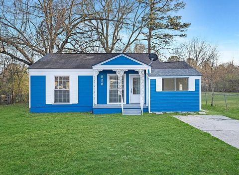 828 Burma Road Wake Village TX 75501