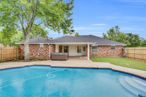 307 Pebble Creek Lane Red Oak TX 75154