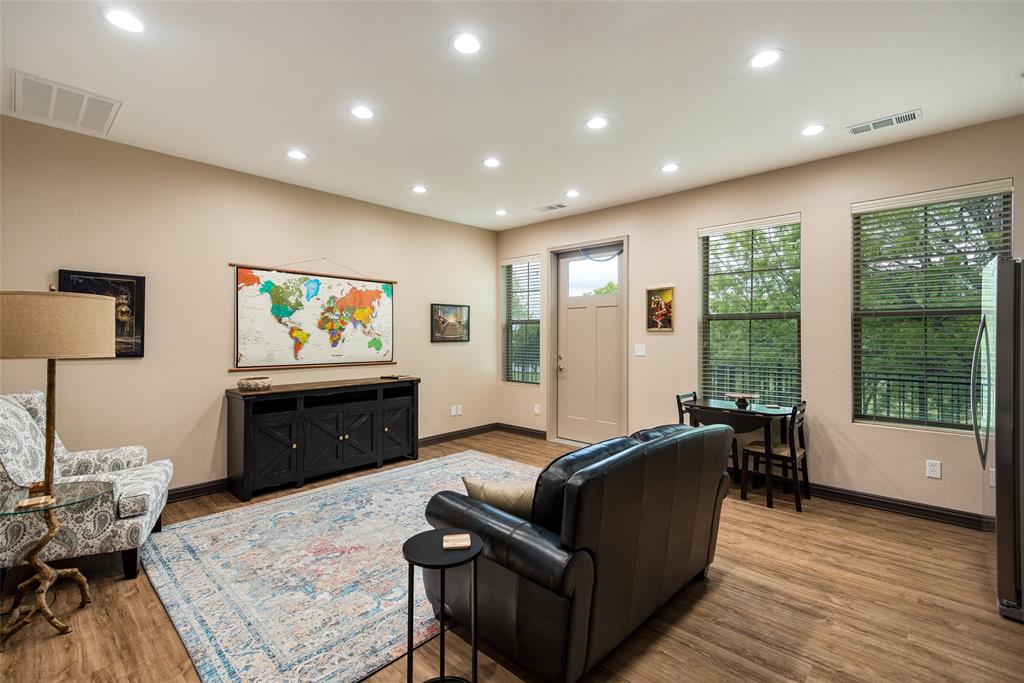 Dm Cule - Residential