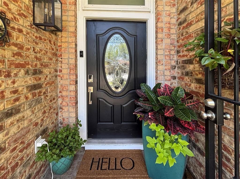 Photo of 2020 Meadowbrook Drive, Mesquite, TX 75149 (MLS # 21099263)