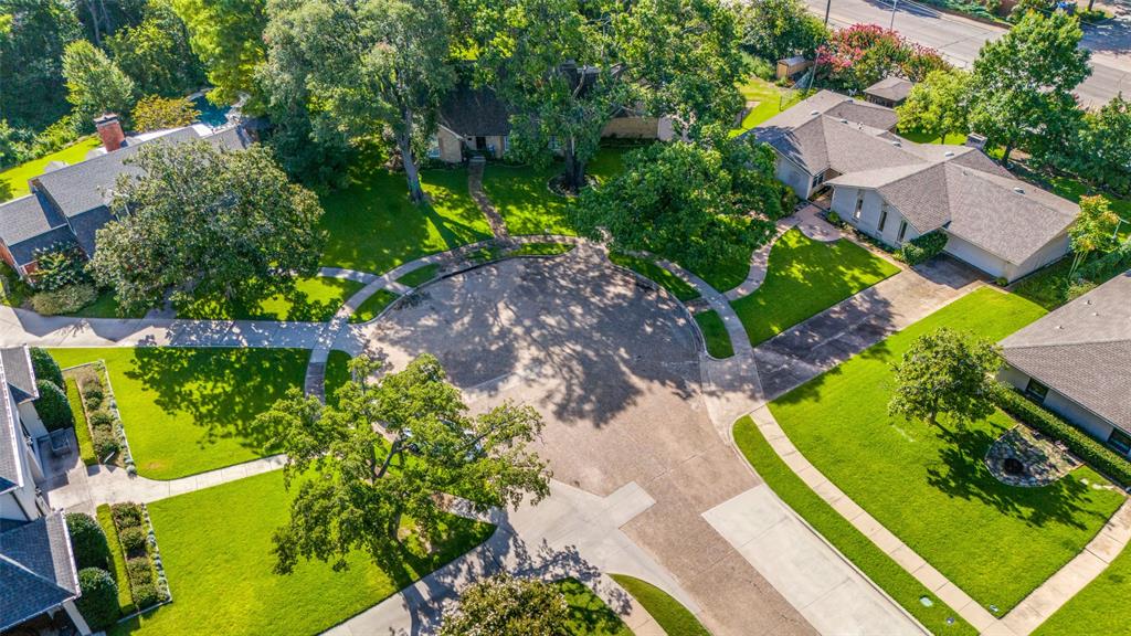 1207 Cherokee Place