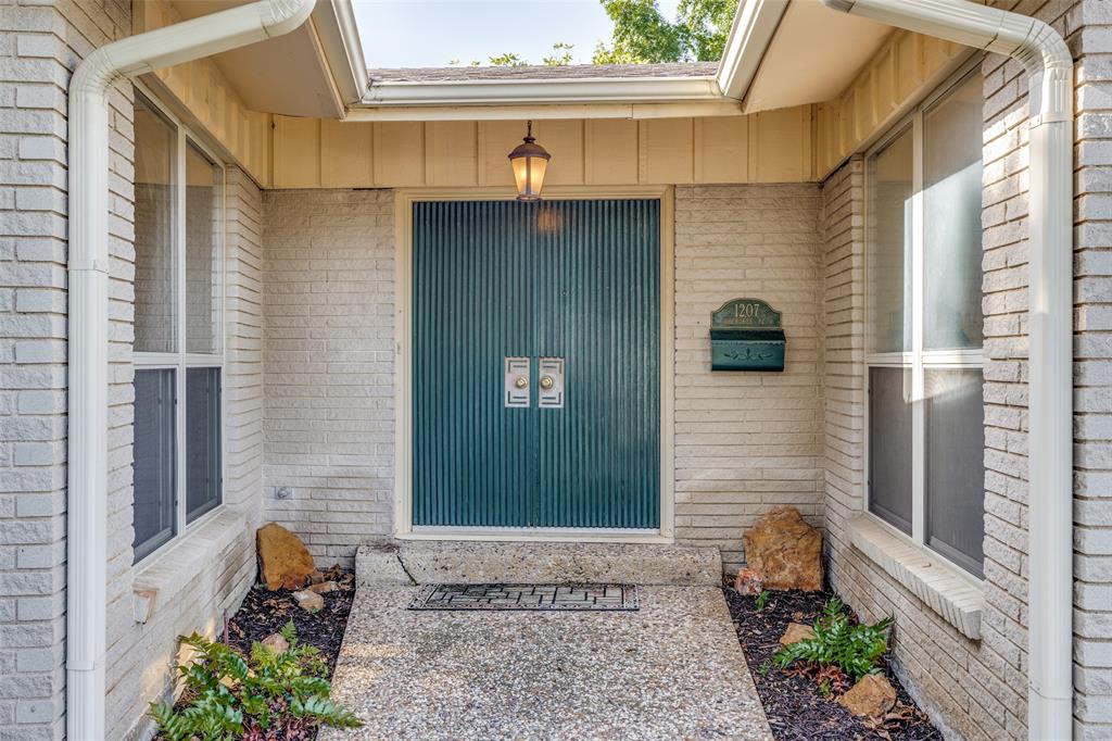 1207 Cherokee Place