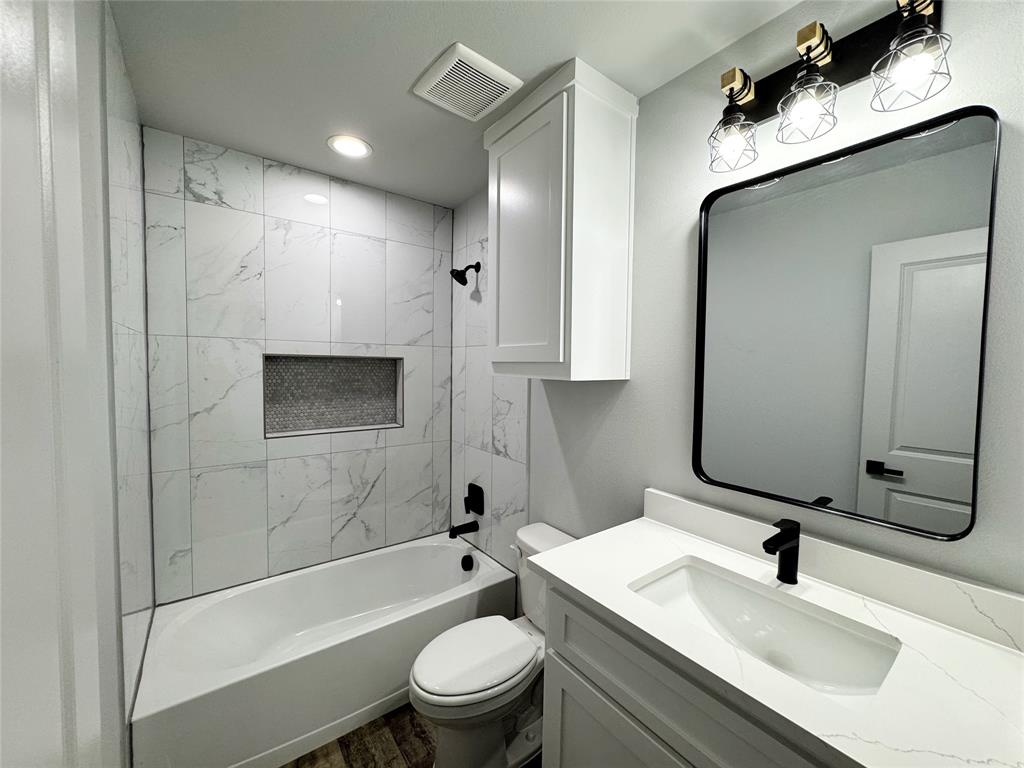 Orig Town Of Greenville - Residential Income