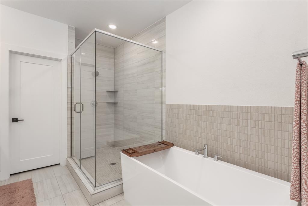 Danielle At Craig Ranch, The - Residential