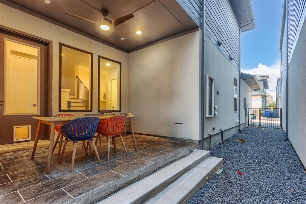 Danielle At Craig Ranch, The - Residential