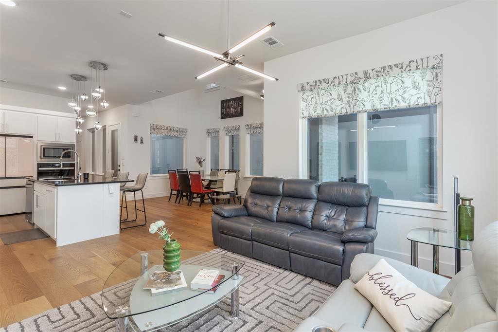 Danielle At Craig Ranch, The - Residential