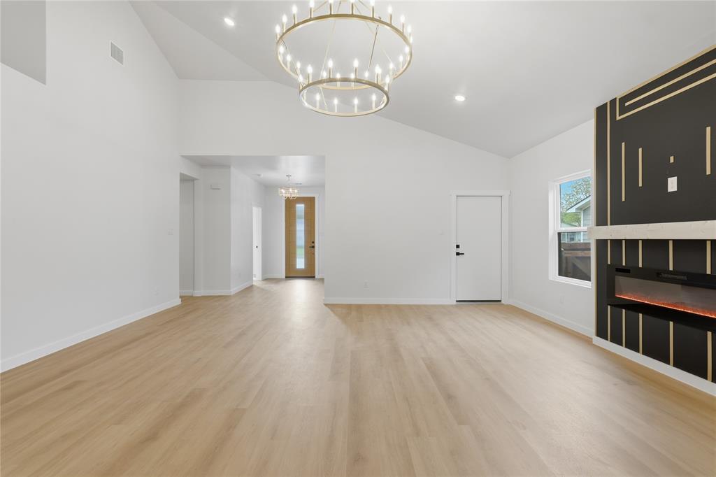 2812 William Brewster Drive