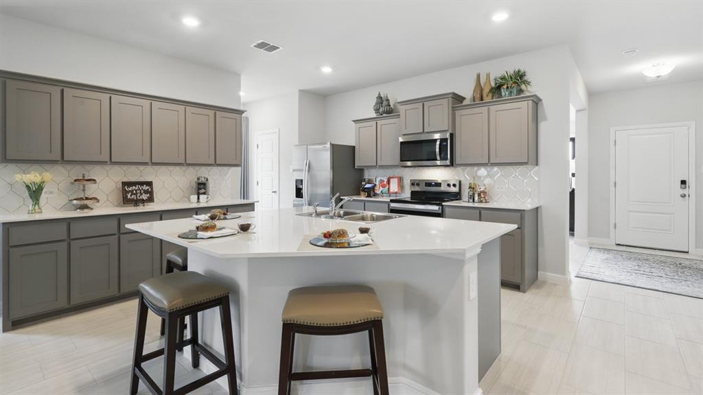 1032 BOLL WEEVIL Drive