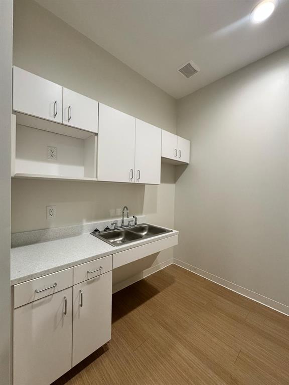 S11628 - Commercial Lease