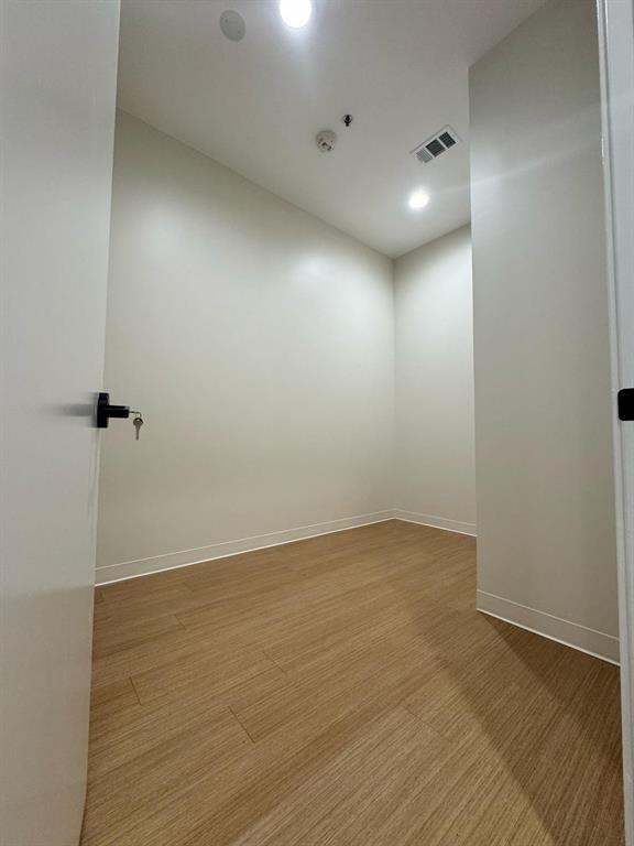 S11628 - Commercial Lease