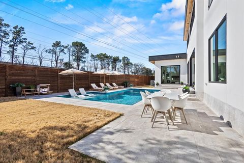 Tiny photo for 11907 Quincy Lane, Dallas, TX 75230 (MLS # 21196892)