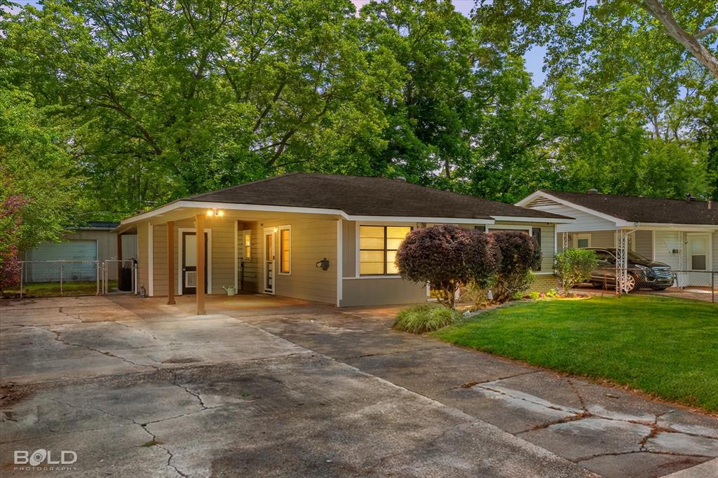 Photo 1 of 35 — 1522 Clarence Street, Bossier City, LA 71111