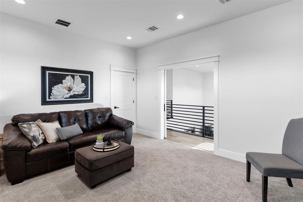 Weatherford, Texas 76088, United States, 5 Bedrooms Bedrooms, ,4 BathroomsBathrooms,Residential,Active,107245