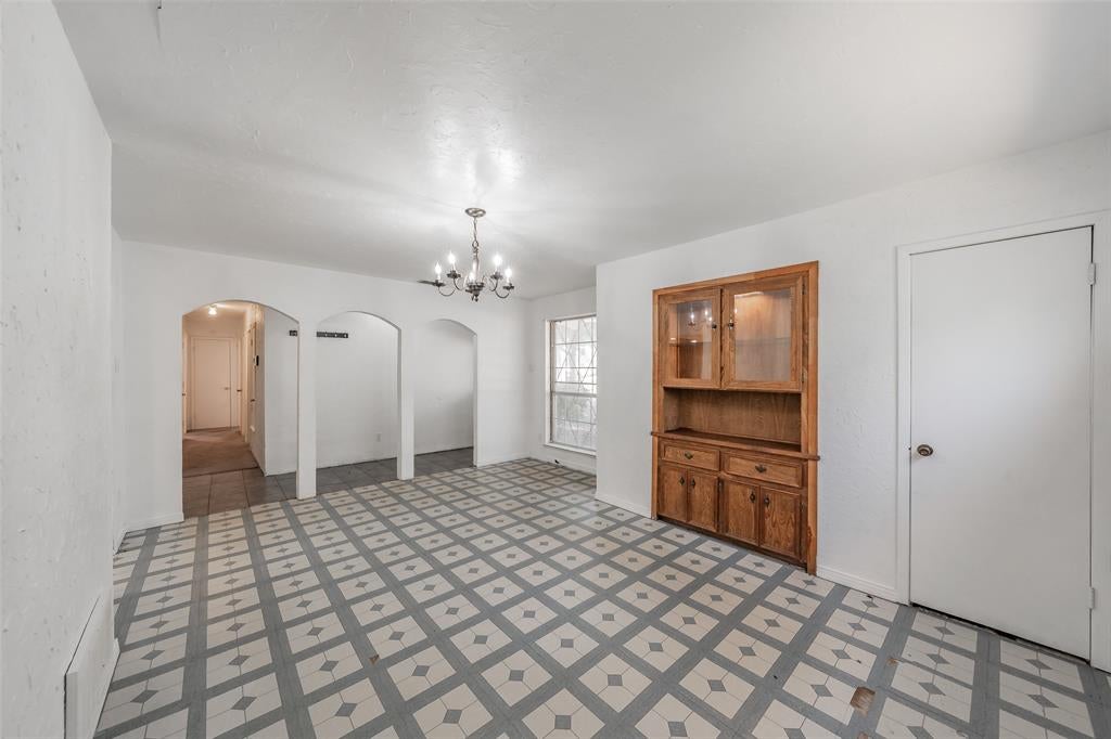 1346 Winding Trail
