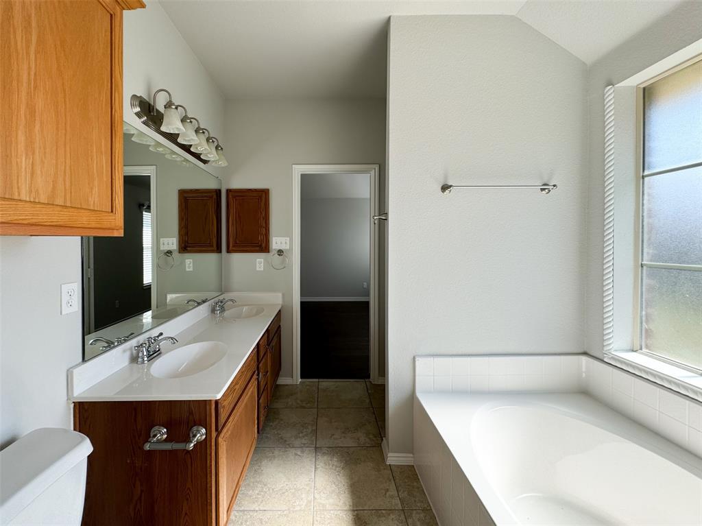 Prominence Square Ph 1 - Residential