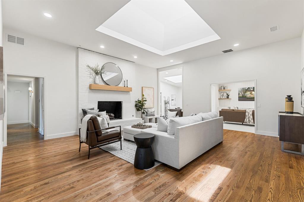 9518 Windy Knoll Drive