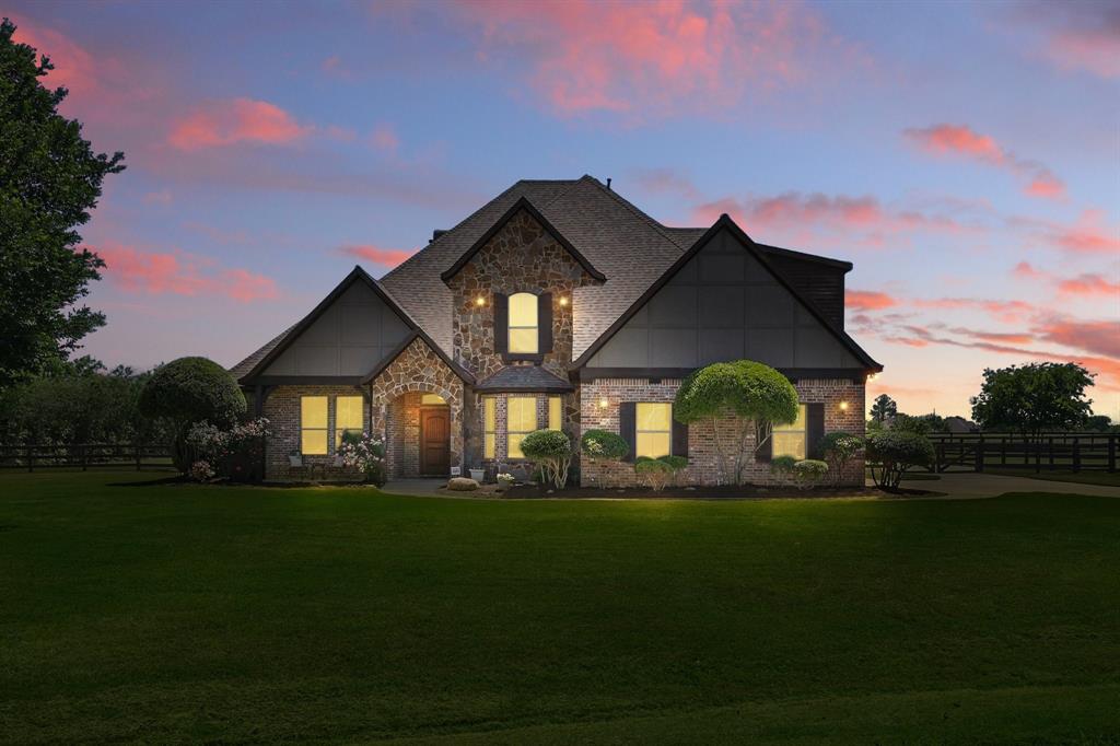2705 Kerry Court