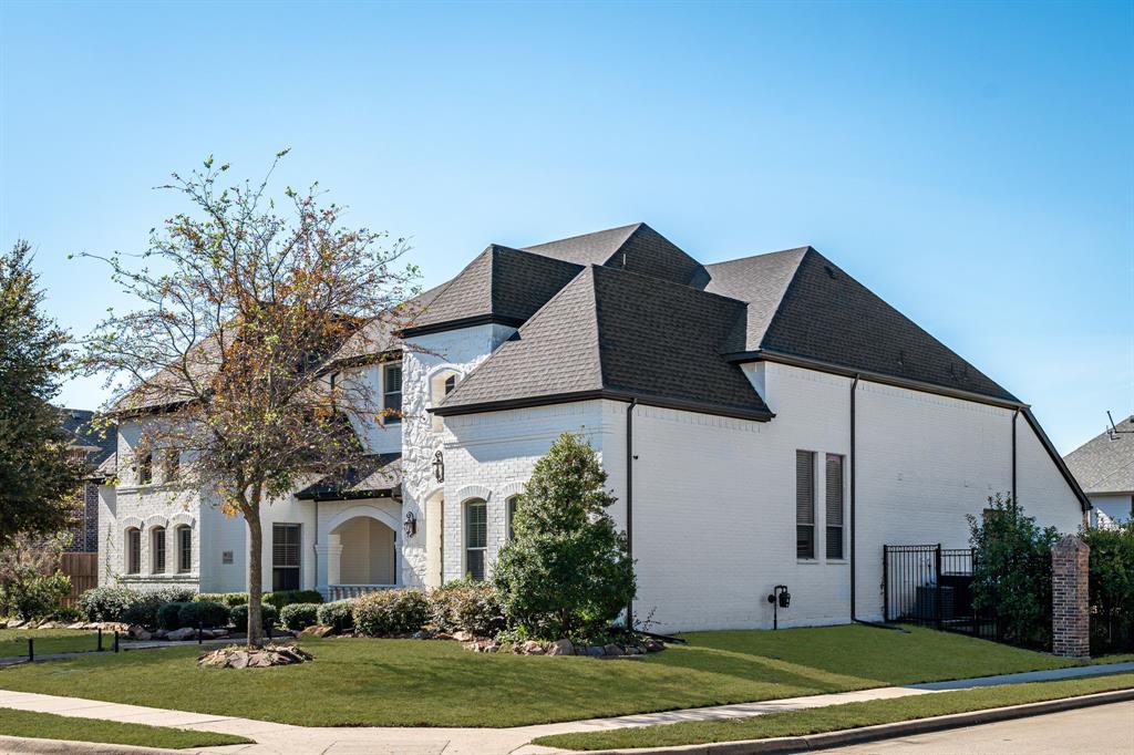 1333 Thornwood Drive