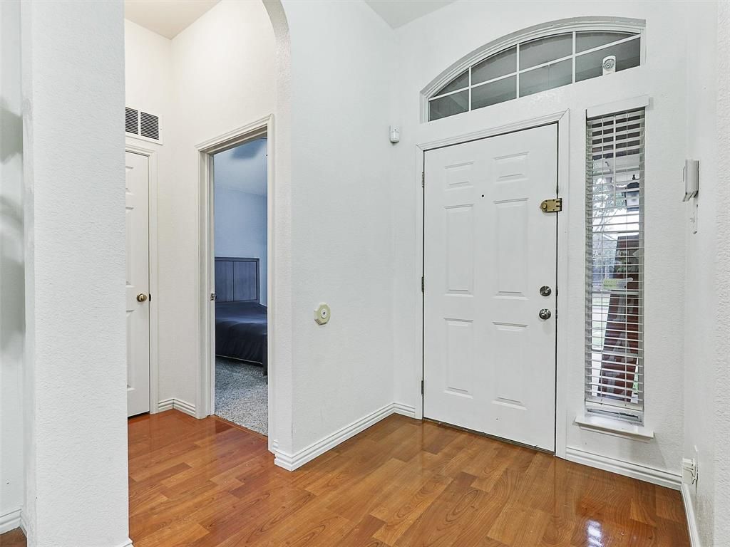 Photo of 2136 Walden Place, Mesquite, TX 75181 (MLS # 21118837)