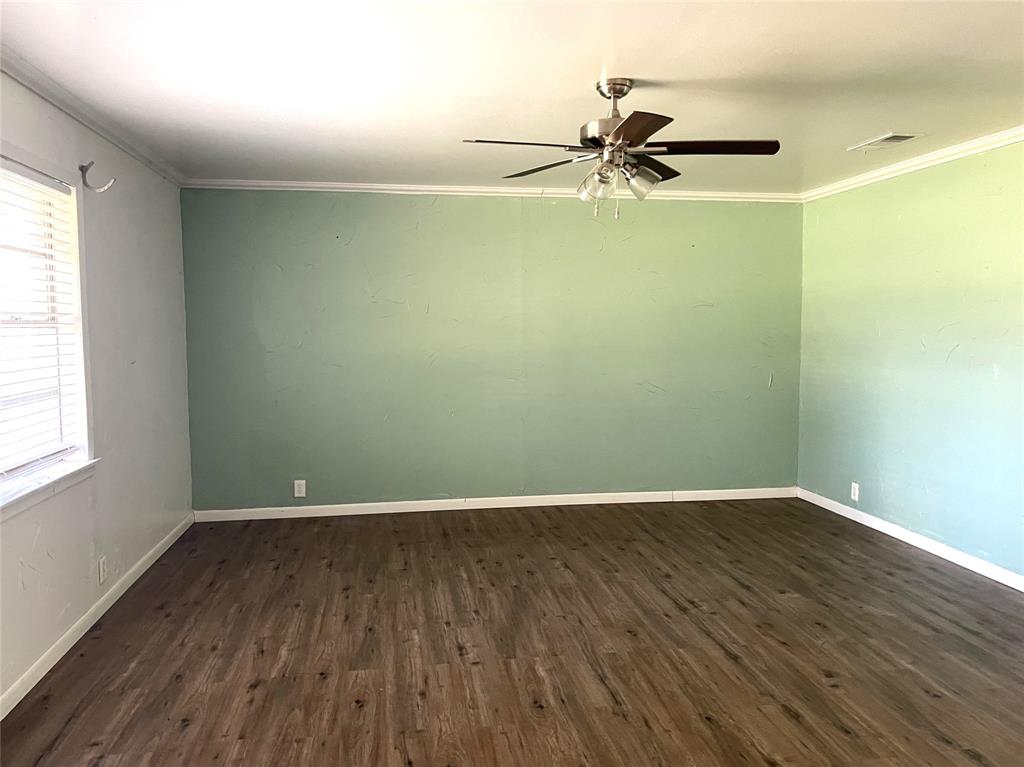 Varelaxi League Grant - Residential