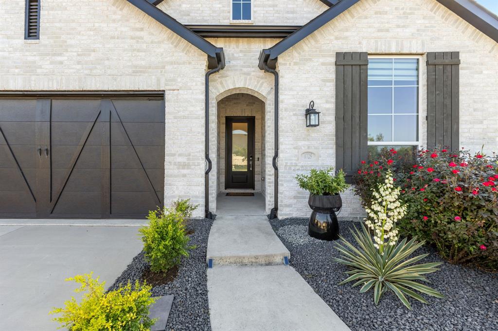 1725 Mcdougall Creek