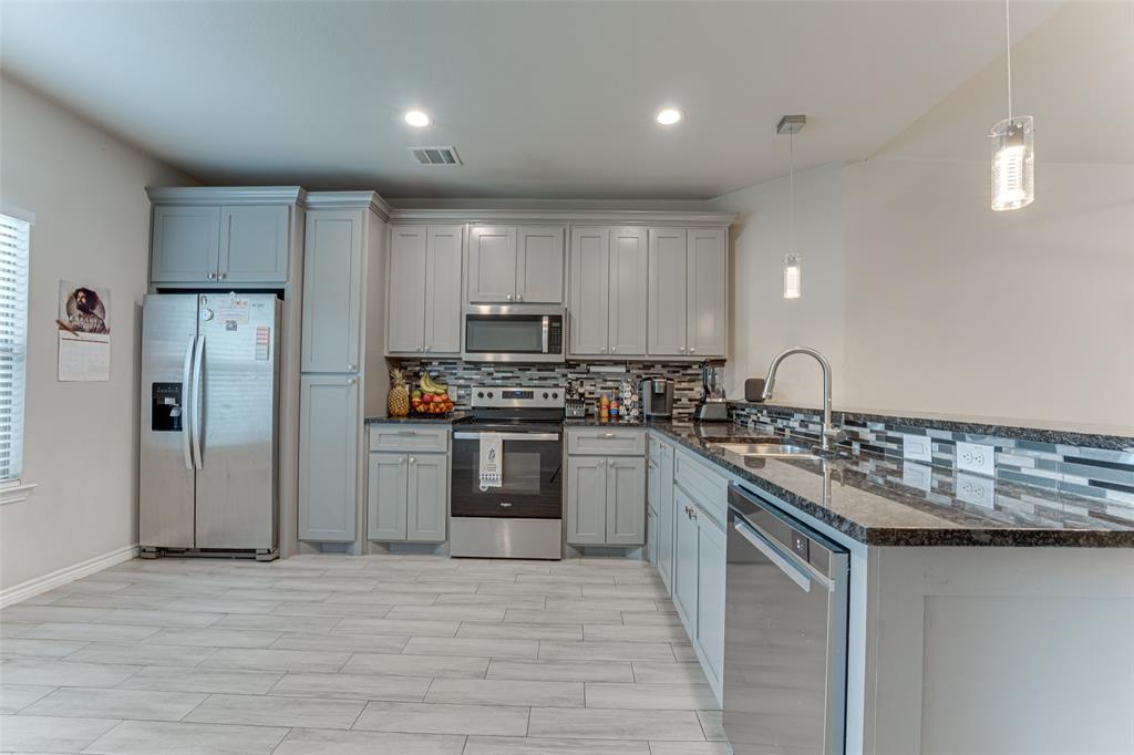 Temple-Rev - Residential Lease