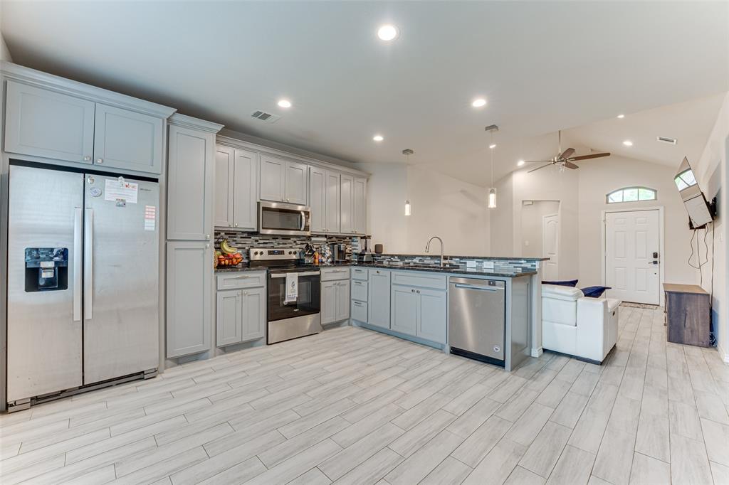 Temple-Rev - Residential Lease