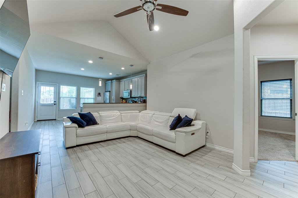 Temple-Rev - Residential Lease