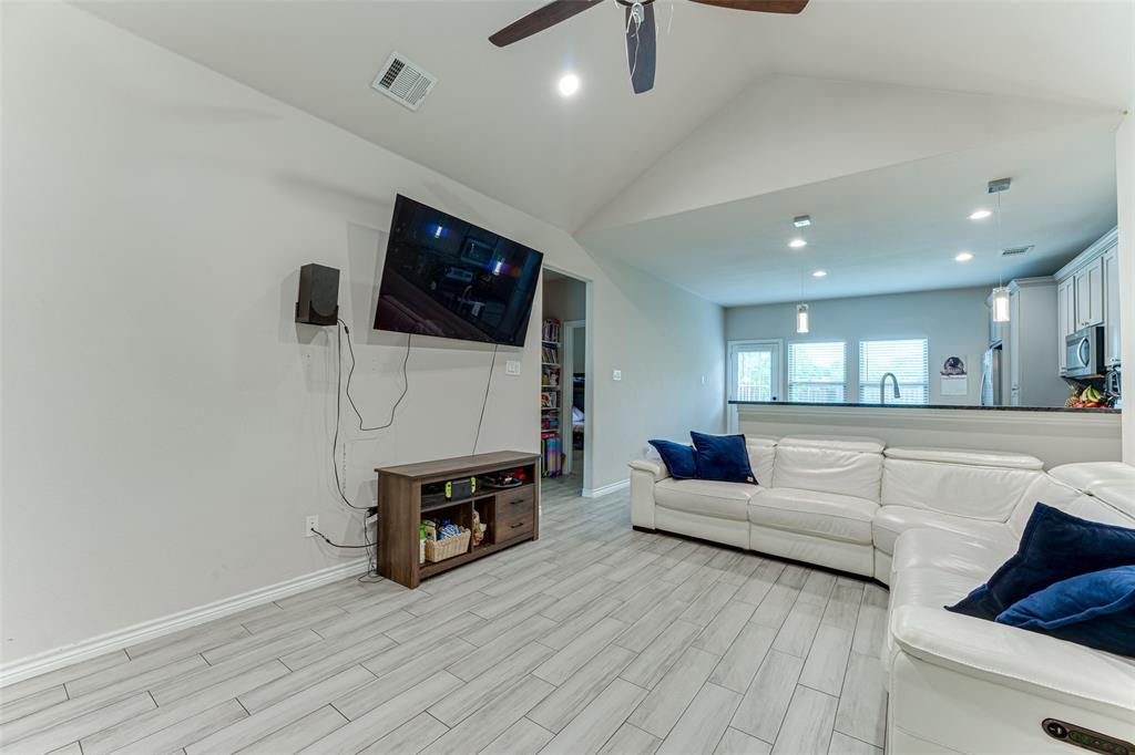 Temple-Rev - Residential Lease