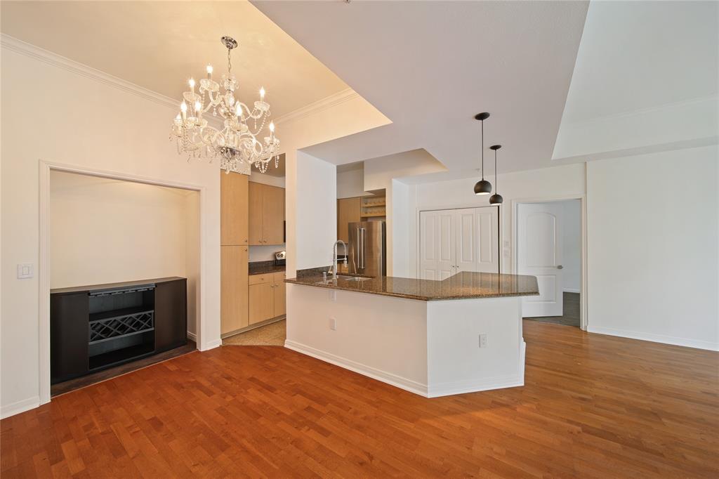 Renaissance On Turtle Creek Condo - Residential Lease