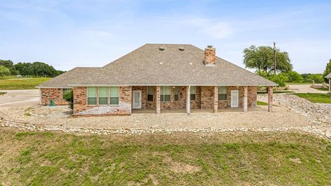 A home in Comanche