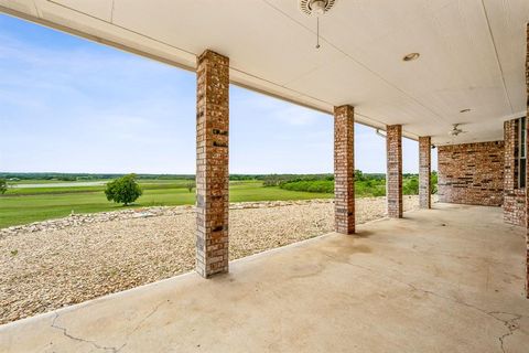 A home in Comanche