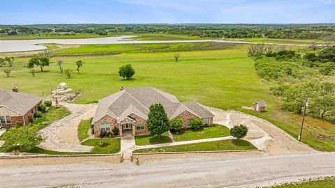 A home in Comanche