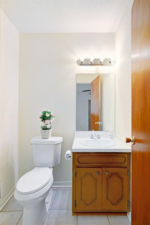 Tiny photo for 210 31st Street SW, Paris, TX 75460 (MLS # 21396470)