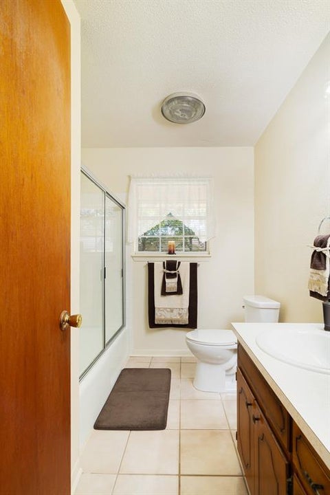 Tiny photo for 210 31st Street SW, Paris, TX 75460 (MLS # 21396470)