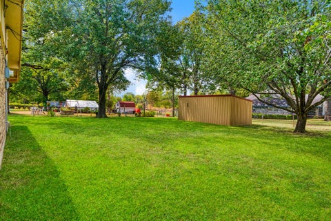 Tiny photo for 210 31st Street SW, Paris, TX 75460 (MLS # 21396470)