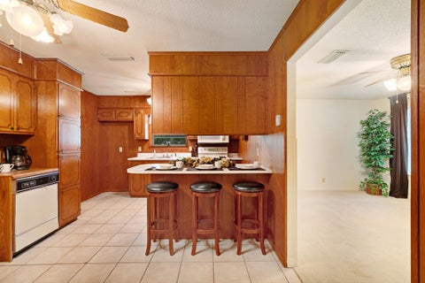 Tiny photo for 210 31st Street SW, Paris, TX 75460 (MLS # 21396470)