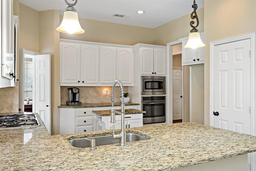 The Hills At Prestonwood III - Residential