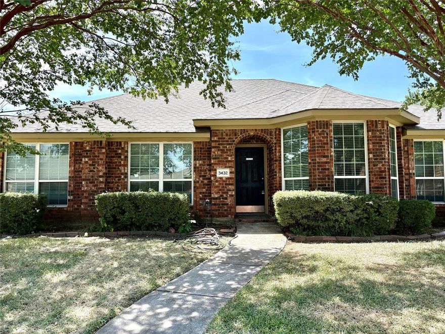 See it yourself. Move in ready, professional cleaned. Bright & airy 1 story close to 121 & 75. Open floor plan, split bedroom, with a study room away from other bedrooms. New quartz countertop, sinks, backsplash, and a ducted vent hood just installed. No CARPET. Laminate flooring feel like hardwood in living, dining, and all bedrooms, except tiles in the wet area. Kitchen open to living and dining with electric cooktop, island, decorated lightings, a new faucet, and a single sink. Breakfast nook next to kitchen with sitting window sill and a big window. Walk in pantry w shelves, with plenty spaces for storage. Interior Sherwin Williams designer paint. Master separated from other bedrooms with updated shower & a new bathtub installed in August. 3 walk-in closets,  w luxury vinyl plank installed for all closets, extra flooring storage in attic. All sinks new were installed. Gas log in fireplace. New windows & water heater, Carrier HVAC. Cul-De Sac, Walk 1 min to swimming pool, club house. School, playground, & greenbelt in 5 mins walk. Quiet and family friendly community. Close to Allen Premium Outlets & shopping. Extra parking space in rear side. Nice ample backyard with padding for family & friends. Pet case by case. Owner agent, no housing voucher accepted.