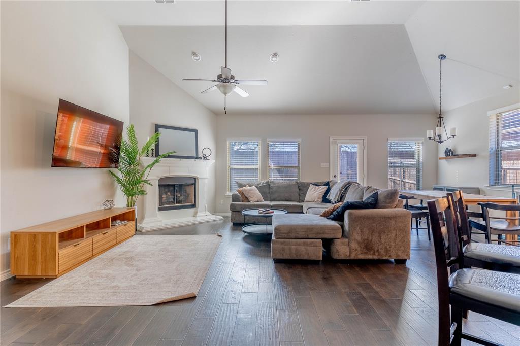 1000 Lake Sierra Way