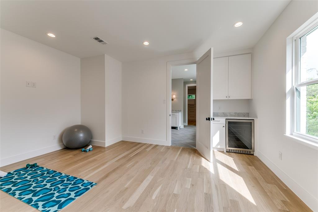 Bob-O-Links Downs - Residential