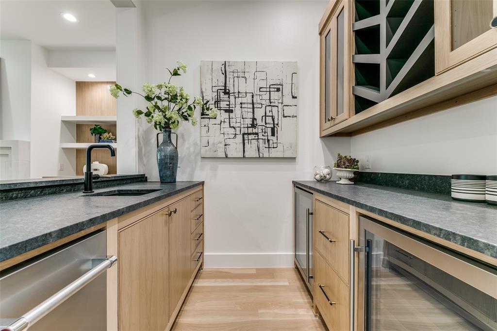 Bob-O-Links Downs - Residential